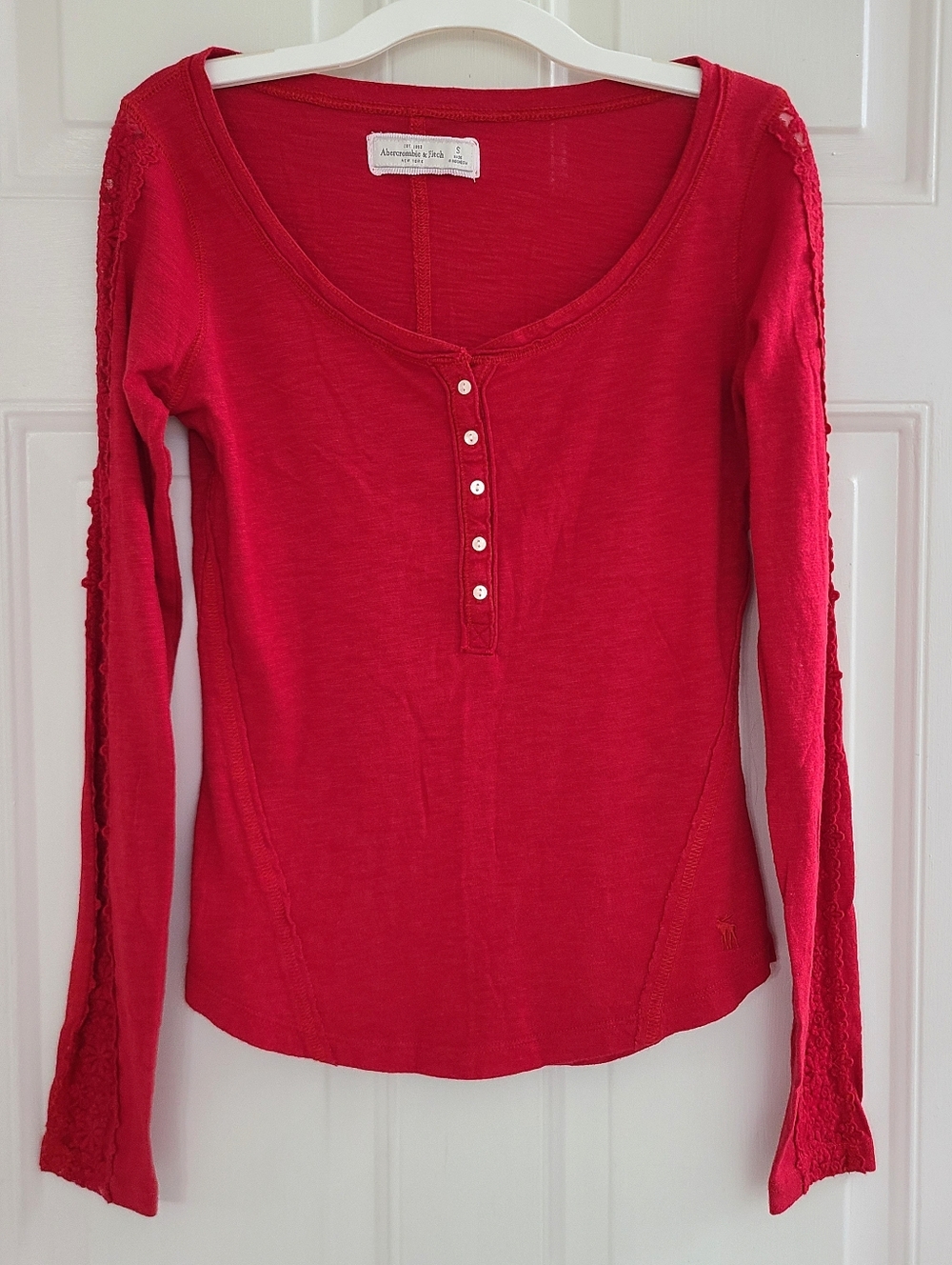 Y2K Abercrombie & Fitch Scoop Henley Top Semi Sheer Lace Floral Trim Size S Red